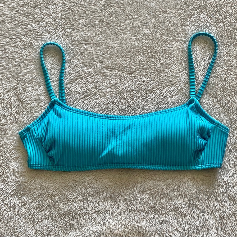 NWOT Xhilaration Blue Ribbed Bathing Suit Top